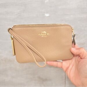 Coach Double Corner Zip Tan Leather Clutch Wristlet